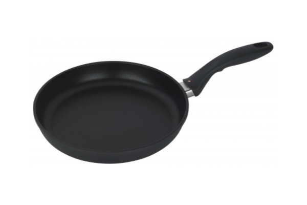 Indukční titanová pánev Swiss Titan® ST6426i s průměrem 26 cm bez poklice - 2 863 Kč